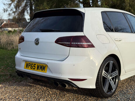 Volkswagen Golf 2.0 Golf R DSG 4WD 5dr 1