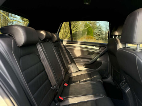 Volkswagen Golf 2.0 Golf R DSG 4WD 5dr 46