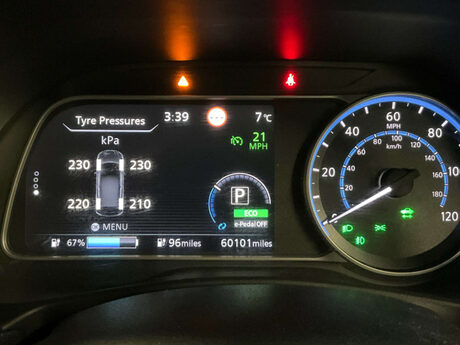 Nissan LEAF Leaf N-Connecta 5dr 9