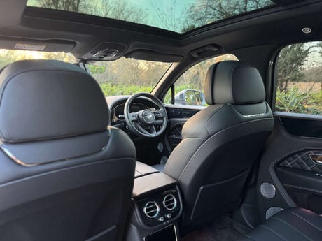 Bentley Bentayga 4.0 Bentayga V8 Auto 4WD 5dr 30