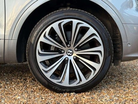 Bentley Bentayga 4.0 Bentayga V8 Auto 4WD 5dr 52