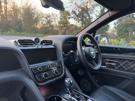 Bentley Bentayga 4.0 Bentayga V8 Auto 4WD 5dr 25