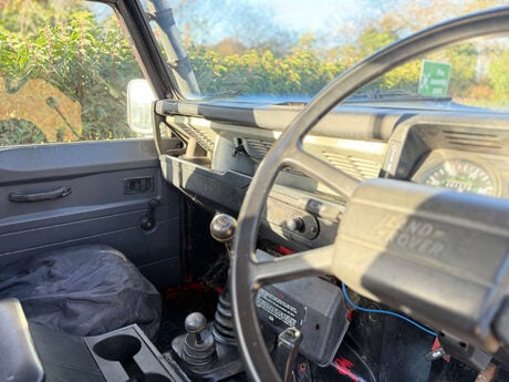 Land Rover Defender 2.5 90 Defender Turbo Diesel 4WD 3dr 21