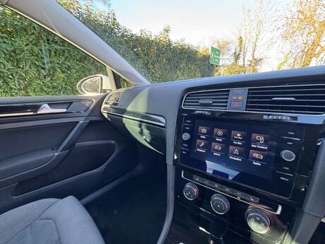 Volkswagen Golf 1.5 Golf GT TSi Evo 5dr 9