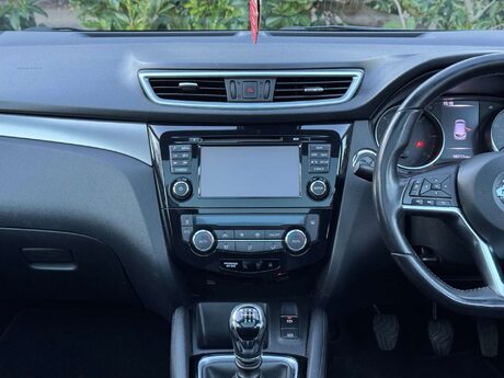 Nissan Qashqai 1.5 Qashqai N-Connecta dCi 5dr 15