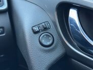 Nissan Qashqai 1.5 Qashqai N-Connecta dCi 5dr 17