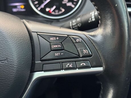 Nissan Qashqai 1.5 Qashqai N-Connecta dCi 5dr 25