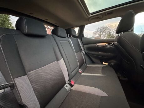 Nissan Qashqai 1.5 Qashqai N-Connecta dCi 5dr 14