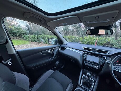 Nissan Qashqai 1.5 Qashqai N-Connecta dCi 5dr 13