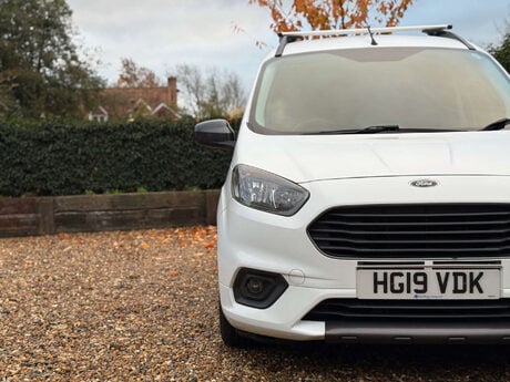 Ford Transit Courier 1.5 Transit Courier Sport TDCi 5