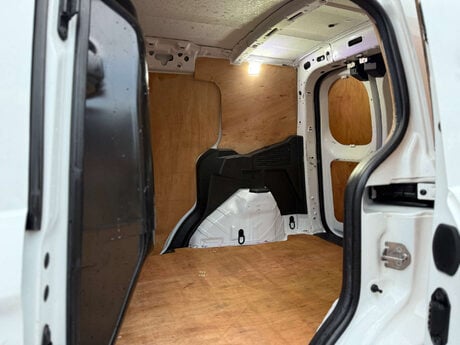 Ford Transit Courier 1.5 Transit Courier Sport TDCi 28