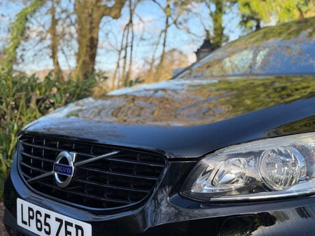 Volvo XC60 2.4 XC60 R-Design Nav D5 AWD Auto 4WD 5dr 3