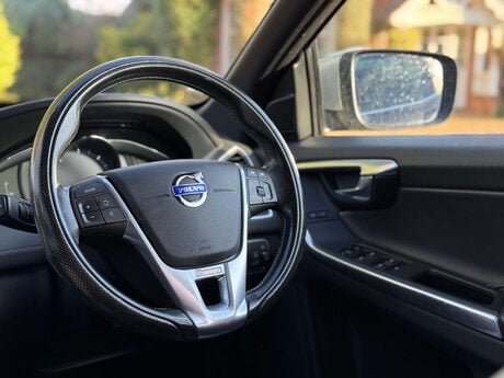 Volvo XC60 2.4 XC60 R-Design Nav D5 AWD Auto 4WD 5dr 36