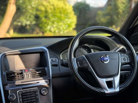 Volvo XC60 2.4 XC60 R-Design Nav D5 AWD Auto 4WD 5dr 37