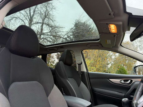 Nissan Qashqai 1.5 Qashqai N-Connecta dCi 5dr 21