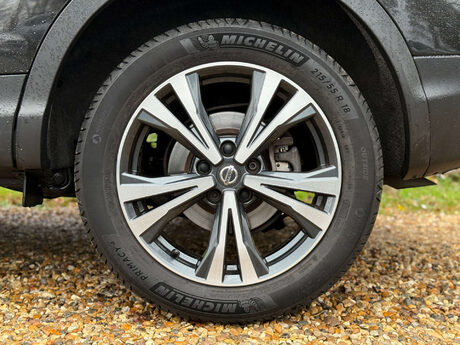 Nissan Qashqai 1.5 Qashqai N-Connecta dCi 5dr 39