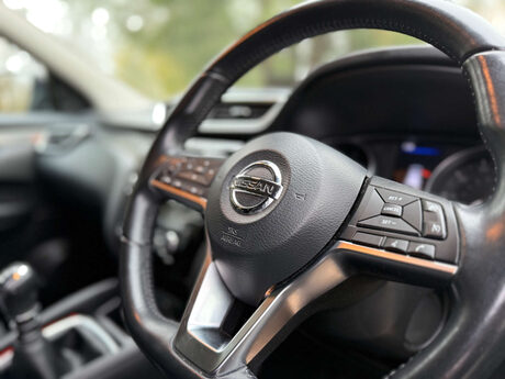 Nissan Qashqai 1.5 Qashqai N-Connecta dCi 5dr 18