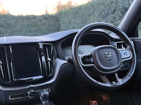 Volvo XC60 2.0 T5 R-Design Auto AWD Euro 6 (s/s) 5dr 22