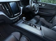 Volvo XC60 2.0 T5 R-Design Auto AWD Euro 6 (s/s) 5dr 25