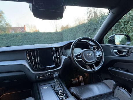 Volvo XC60 2.0 T5 R-Design Auto AWD Euro 6 (s/s) 5dr 16