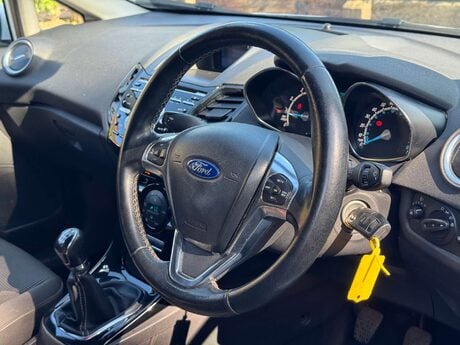 Ford Fiesta 1.0T EcoBoost Titanium Euro 6 (s/s) 5dr 11