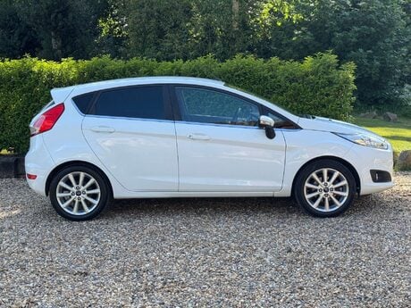Ford Fiesta 1.0T EcoBoost Titanium Euro 6 (s/s) 5dr 10