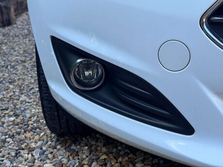 Ford Fiesta 1.0T EcoBoost Titanium Euro 6 (s/s) 5dr 5