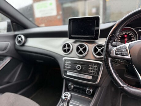 Mercedes-Benz CLA Class 1.6 CLA 180 AMG Line 4dr 10