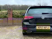 Volkswagen Golf 2.0 Golf R-Line TDI BlueMotion Technology Semi-Auto 5dr 17