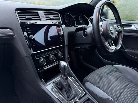 Volkswagen Golf 2.0 Golf R-Line TDI BlueMotion Technology Semi-Auto 5dr 20