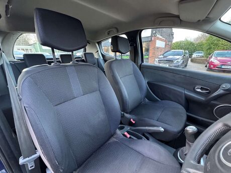 Renault Clio 1.4 Clio Dynamique 3dr 15