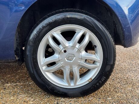 Renault Clio 1.4 Clio Dynamique 3dr 22