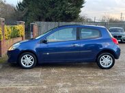 Renault Clio 1.4 Clio Dynamique 3dr 6
