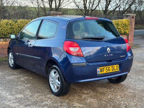 Renault Clio 1.4 Clio Dynamique 3dr 4