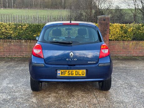 Renault Clio 1.4 Clio Dynamique 3dr 4