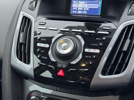 Ford Focus 1.6 Focus Titanium 125 5dr 15