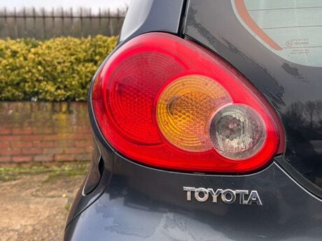 Toyota Aygo 1.0 Aygo+ VVT-i Semi-Auto 5dr 11