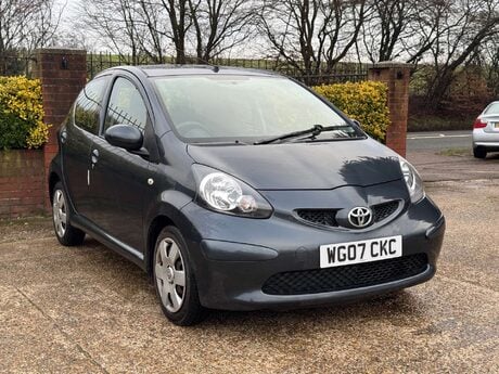 Toyota Aygo 1.0 Aygo+ VVT-i Semi-Auto 5dr 1