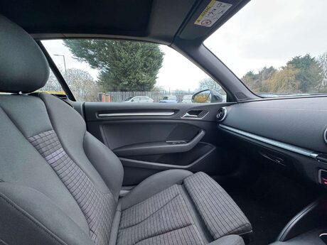 Audi A3 1.8 A3 Sport TFSI Semi-Auto 2dr 38