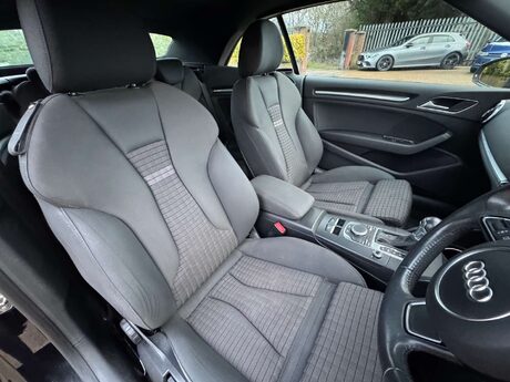 Audi A3 1.8 A3 Sport TFSI Semi-Auto 2dr 33