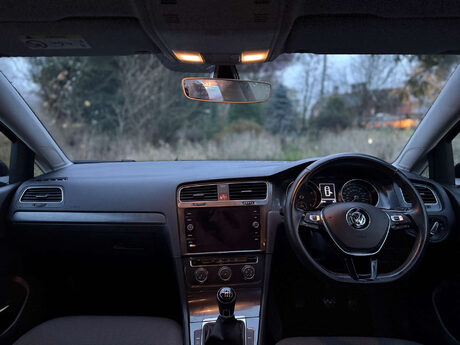 Volkswagen Golf 1.0 Golf SE Nav TSi 5dr 8