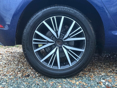 Volkswagen Golf 1.0 Golf SE Nav TSi 5dr 38