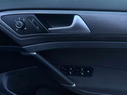 Volkswagen Golf 1.0 Golf SE Nav TSi 5dr 27