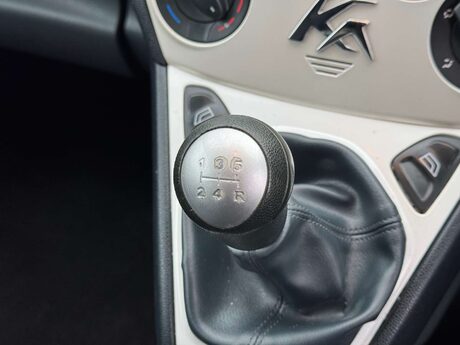 Ford Ka 1.2 Ka Zetec 3dr 16