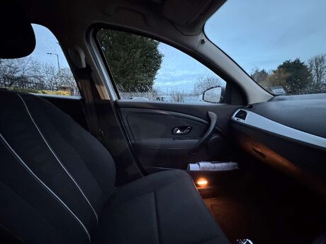 Renault Megane 1.5 Megane Dynamique TomTom DCI 5dr 21