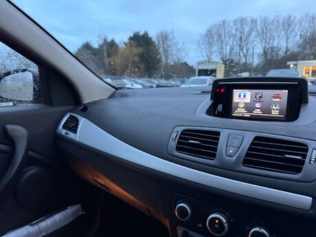 Renault Megane 1.5 Megane Dynamique TomTom DCI 5dr 15