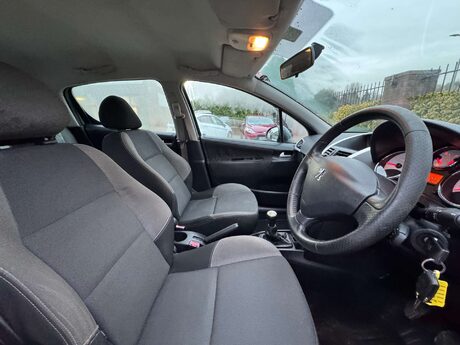 Peugeot 207 1.4 207 Envy 5dr 9
