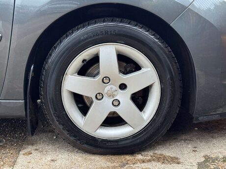 Peugeot 207 1.4 207 Envy 5dr 21