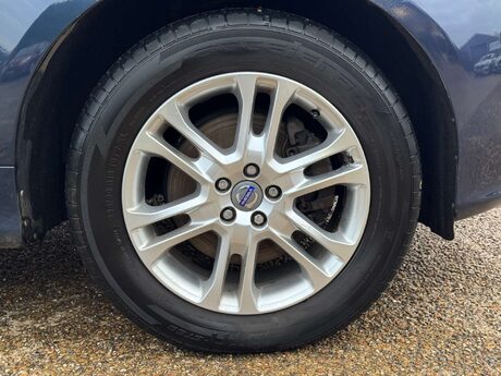 Volvo XC60 2.4 XC60 SE Luxury Nav D5 AWD 4WD 5dr 48