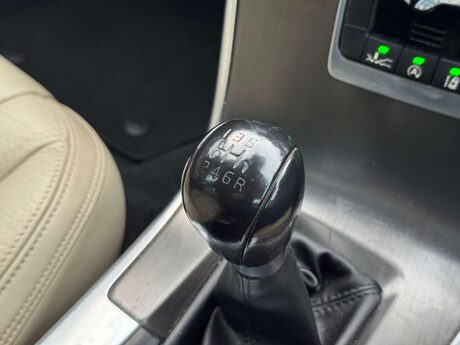 Volvo XC60 2.4 XC60 SE Luxury Nav D5 AWD 4WD 5dr 20